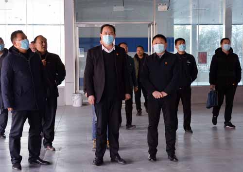 市交通運(yùn)輸局黨組書記、局長彭仁來一行元旦期間深入公交調(diào)研